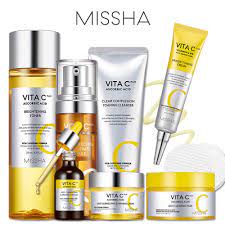 Missha Vita C Plus Clear Complexion Foaming Cleanser 120ml